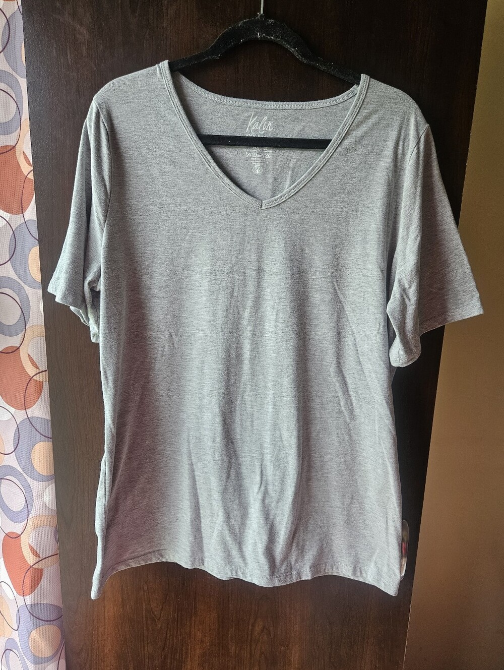 Kalon Gray V-Neck Short Sleeve Tee Size XXXL